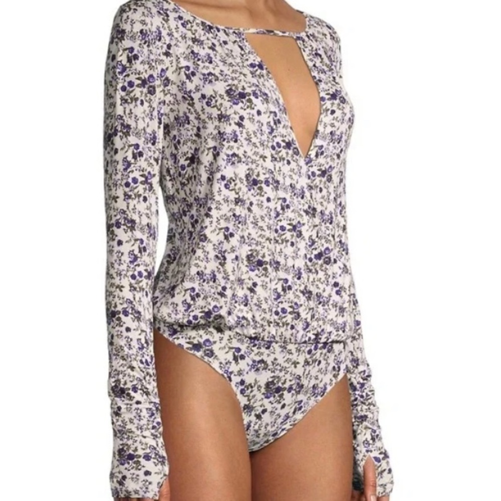 NWT Free People (Size: Medium) Kaya Ivory & Purple Floral Cutout Thong Bodysuit